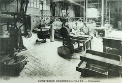La vitrine du magasin et la confiserie